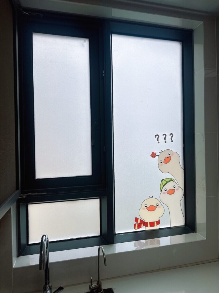 6 Ý Tưởng Decal Dán Kính Ngộ Nghĩnh Trang Trí Không Gian Nhà Độc Đáo