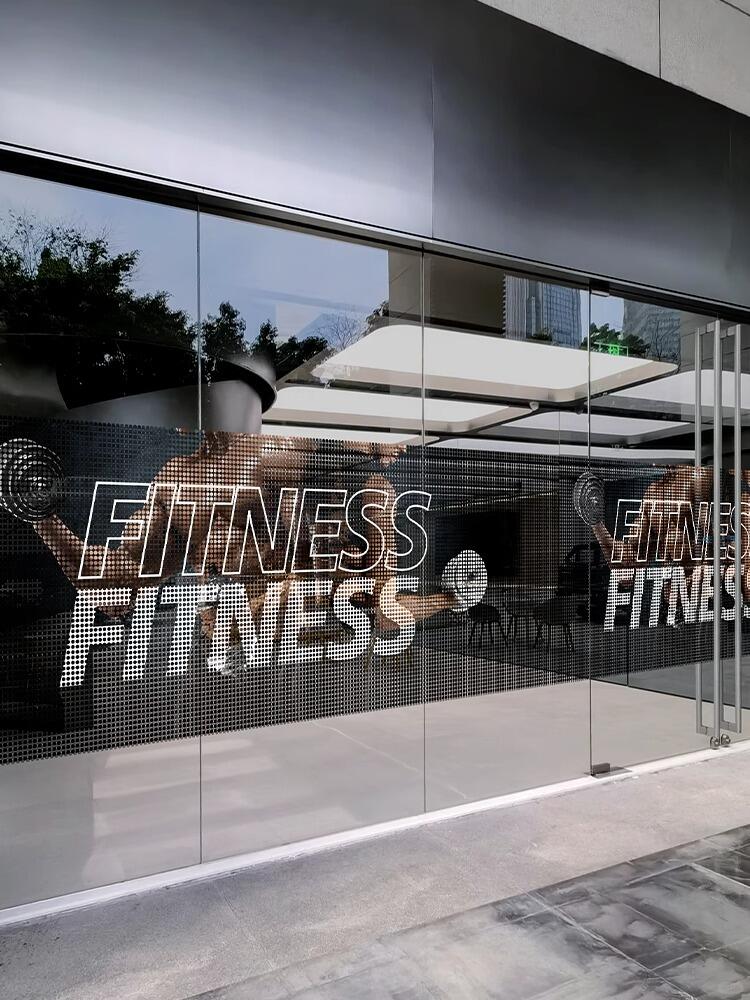 6 Lý Do Phòng Gym Nên Dán Decal Cửa Kính – Giải Pháp Trang Trí & Che Mờ Hiện Đại