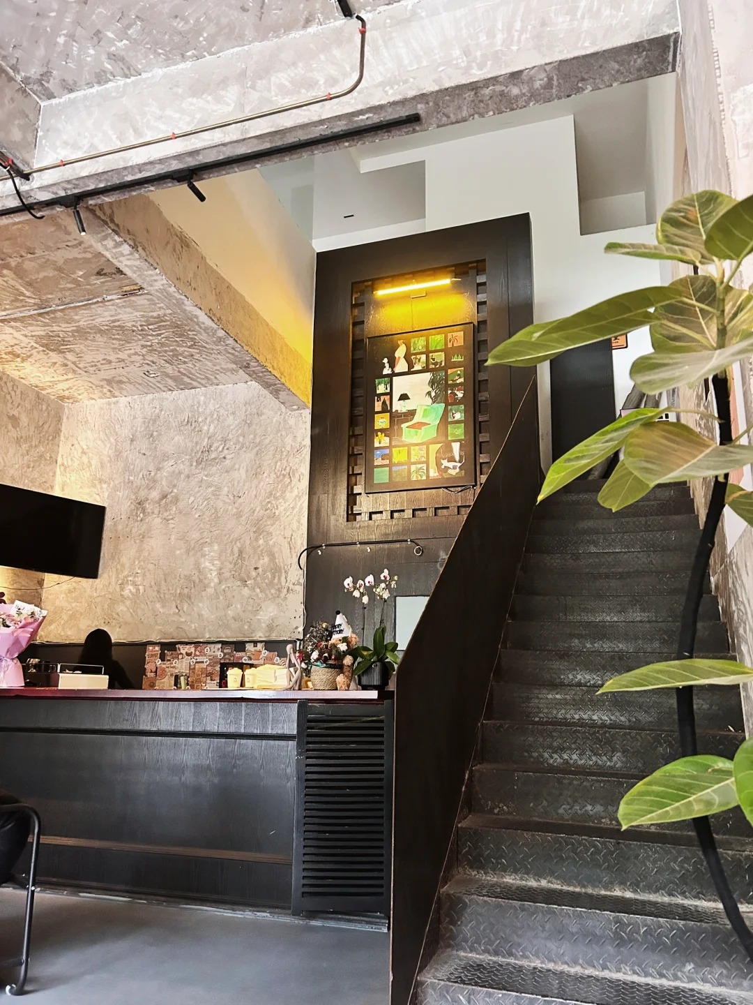 7 Cách Decor Quán Cafe Tông Xám Đen Giúp Không Gian Đậm Chất Sang – Chill – Cực Thời Thượng